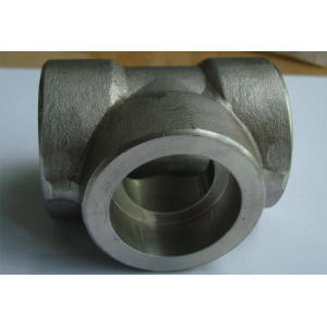 A335 P11 P12 P22 Alloy Steel Tee